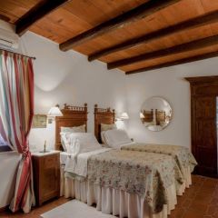 Hotel Lucrezia 13