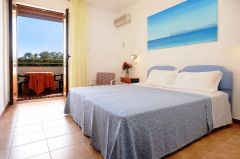 Double room for single use with breakfast 2